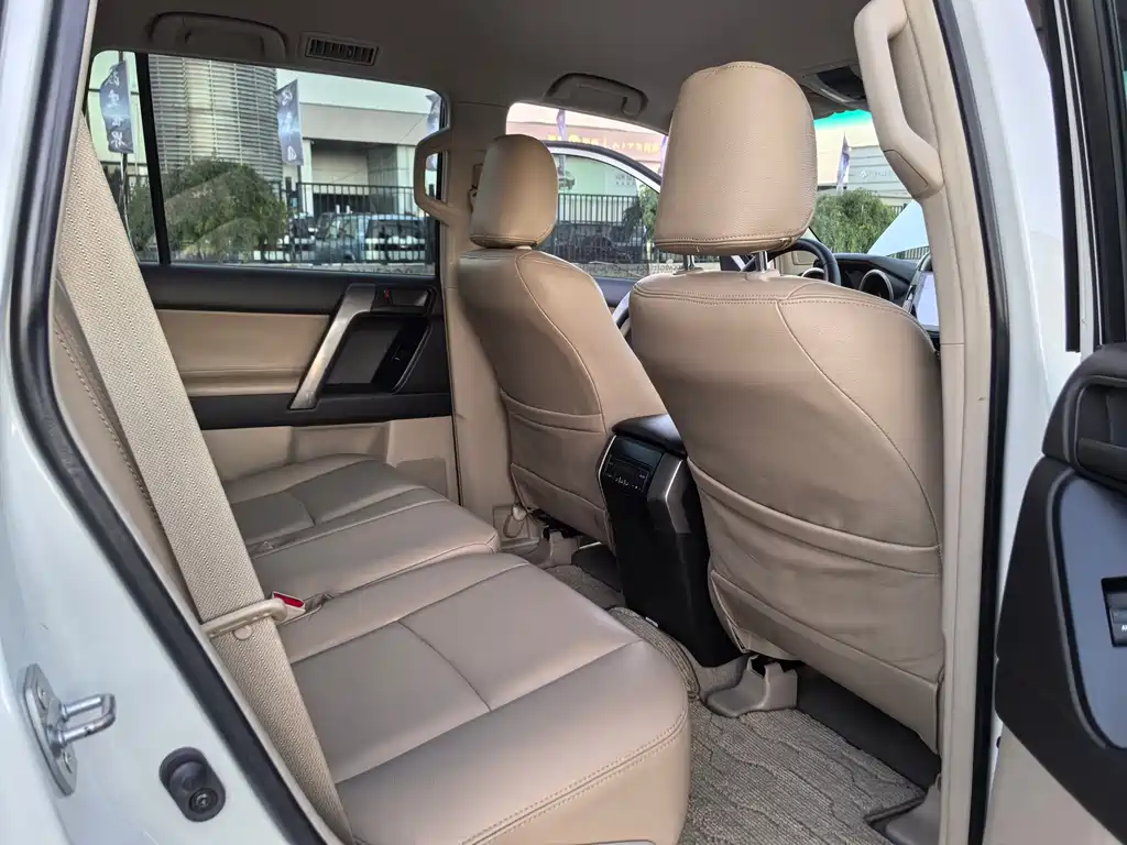 Toyota Prado (Import) — миниатюра 16