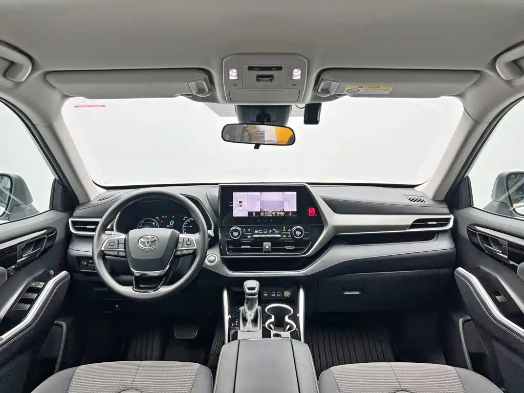 Toyota Highlander — миниатюра 19