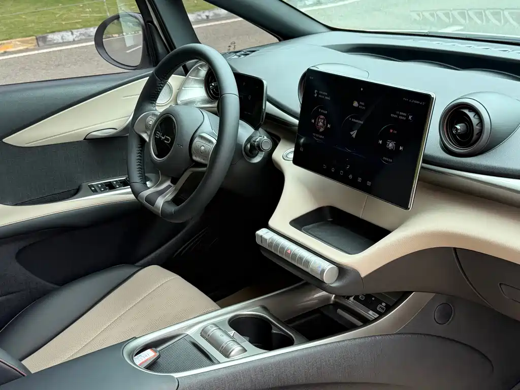 BYD Dolphin — миниатюра 16
