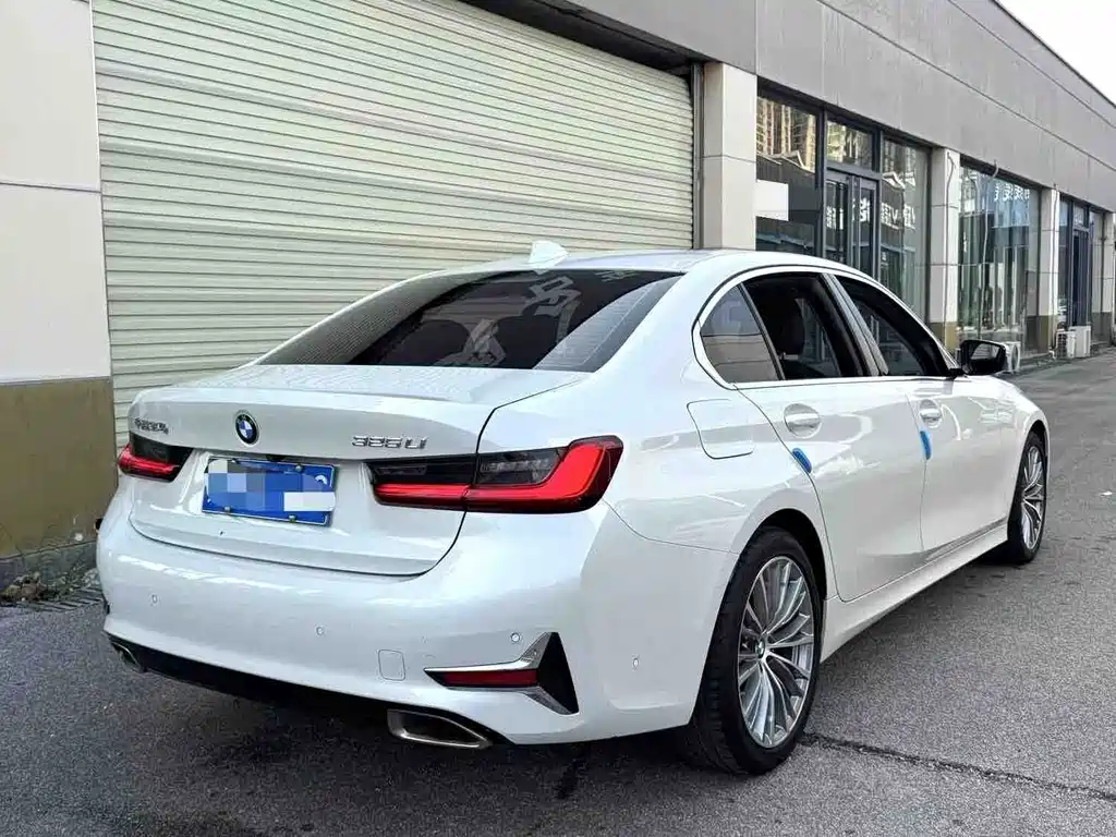BMW 3 Series — миниатюра 3