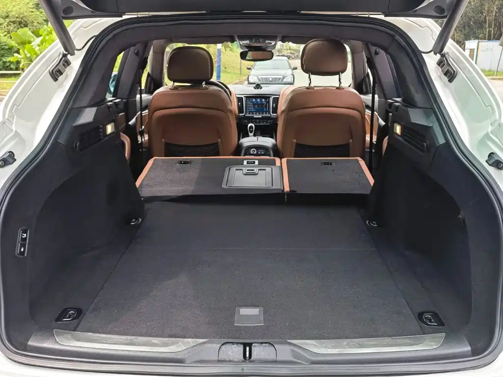 Maserati Levante — миниатюра 11