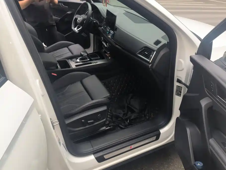 Audi Q5L 2023 40T Luxury