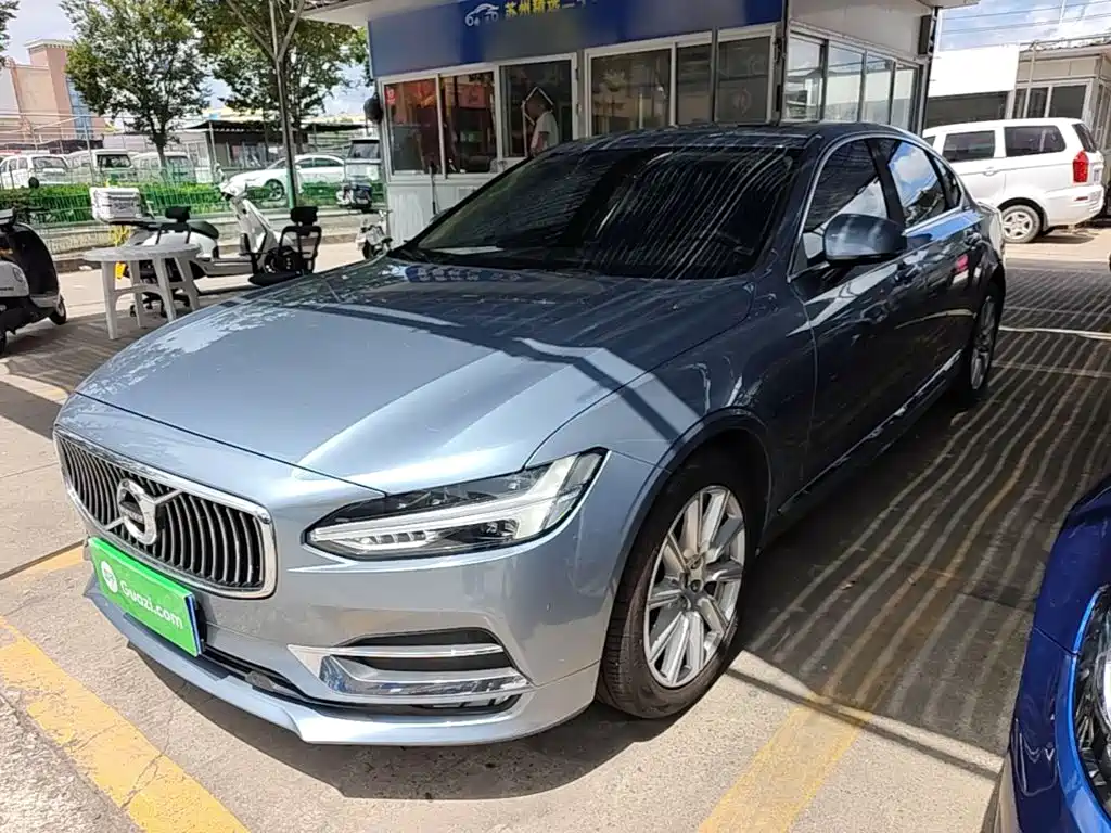 Volvo S90 — миниатюра 2