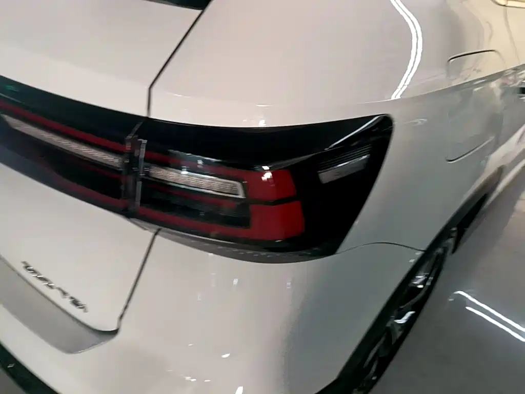 Volkswagen Tharu — миниатюра 8
