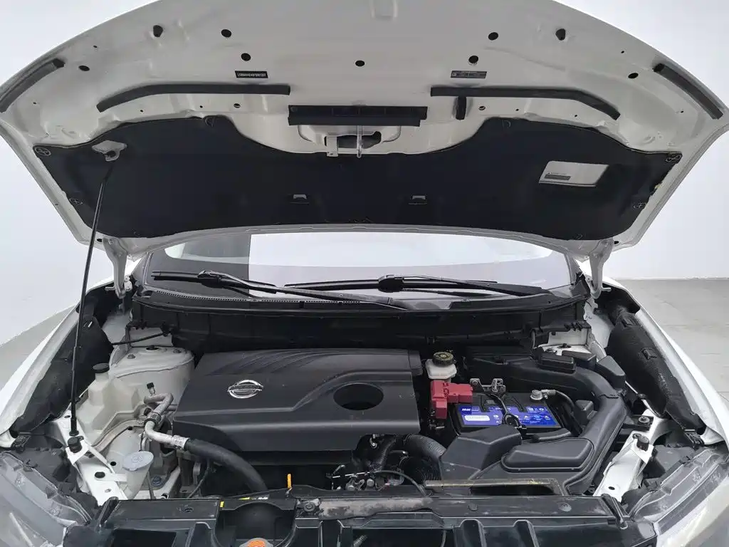 Nissan X-Trail — миниатюра 6