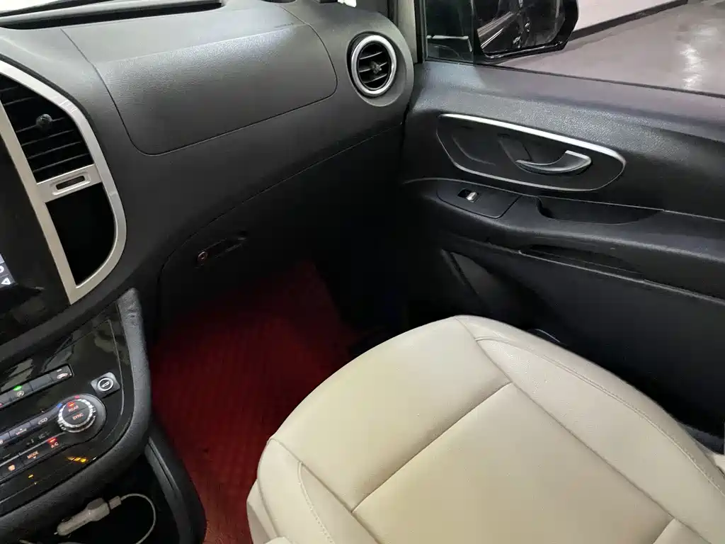 Mercedes-Benz Vito — миниатюра 21
