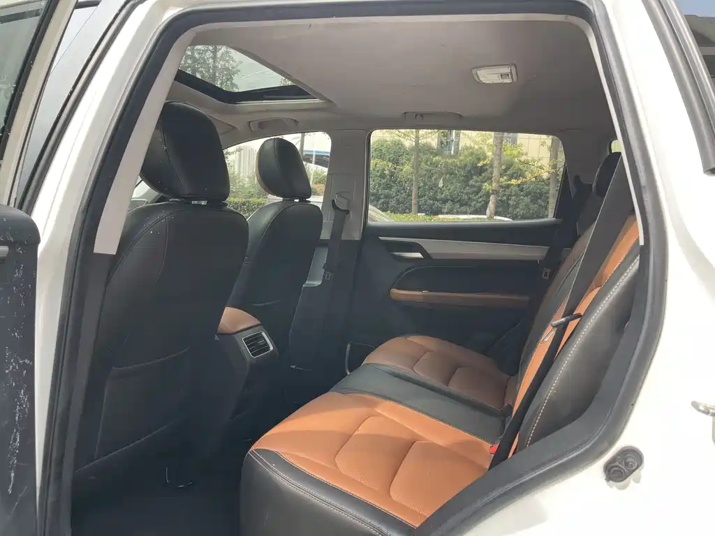 Geely Vision X6 — миниатюра 5