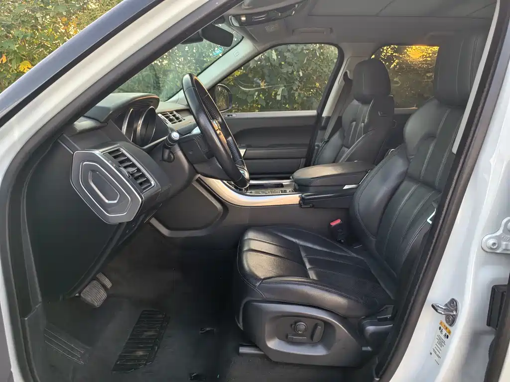 Land Rover Sport — миниатюра 4