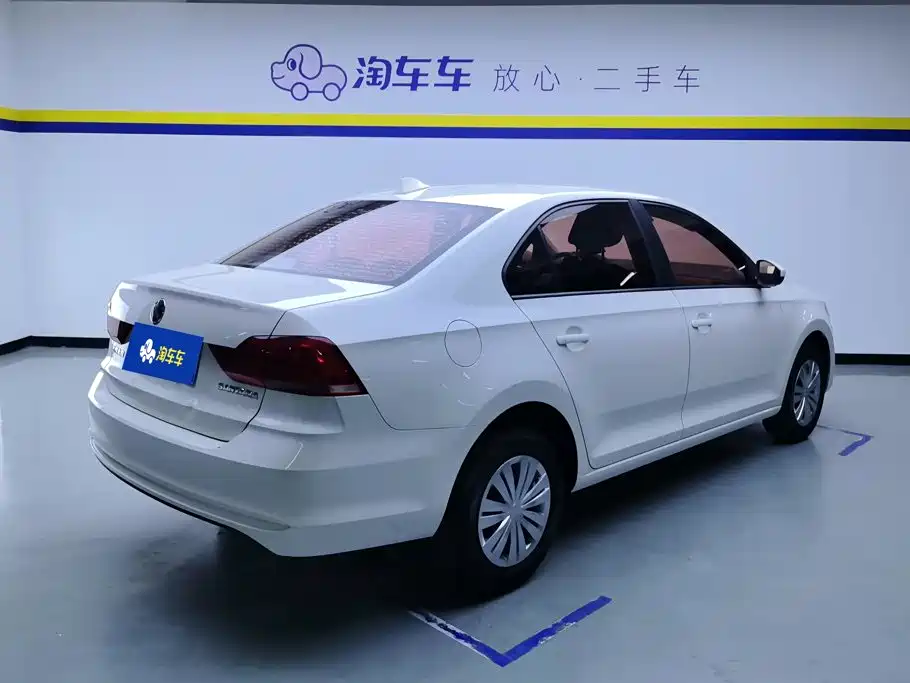 Volkswagen Santana — миниатюра 3