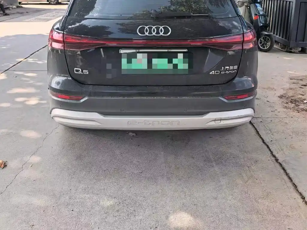 Audi Q5 e-tron — миниатюра 4