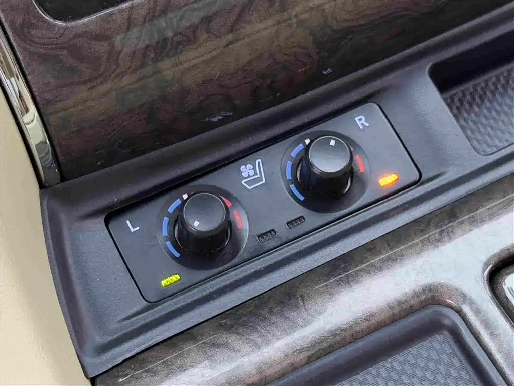 Toyota Vellfire — миниатюра 15