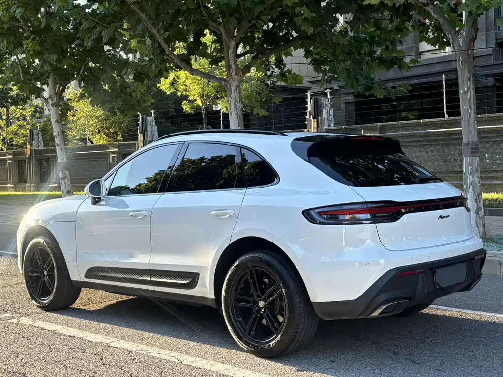 Porsche Macan — миниатюра 6