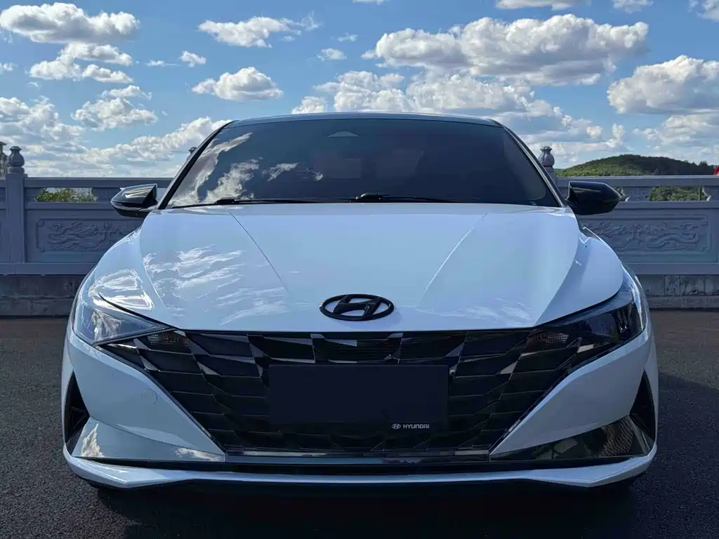 Hyundai Elantra — миниатюра 2