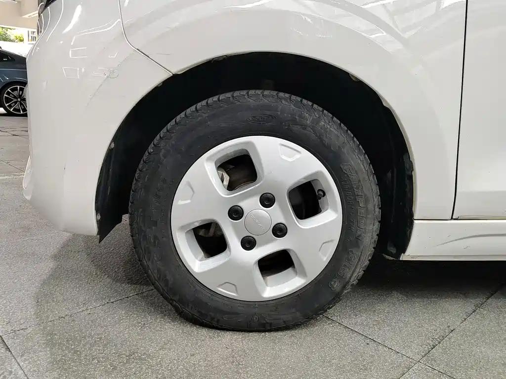 Roewe Clever — миниатюра 15