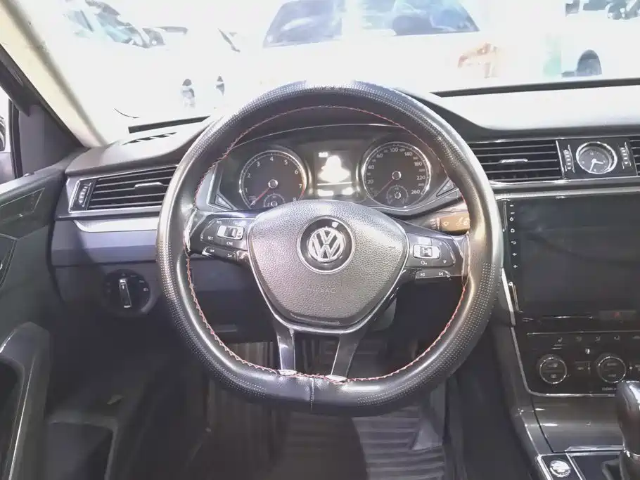 Volkswagen Passat — миниатюра 15