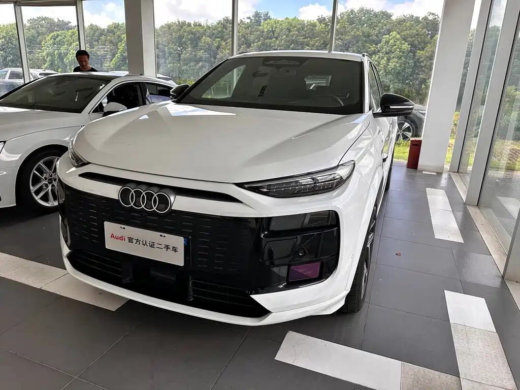 Audi AudiQ6L E-tron