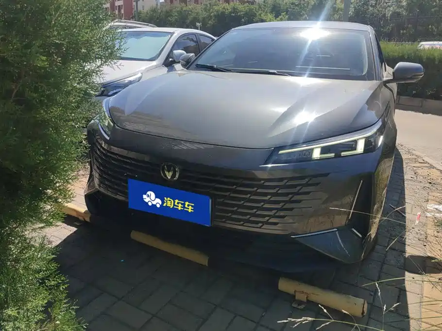 Changan Yida — миниатюра 2