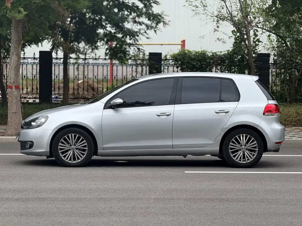 Volkswagen Golf — миниатюра 3