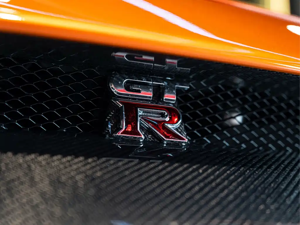 Nissan GT-R — миниатюра 11