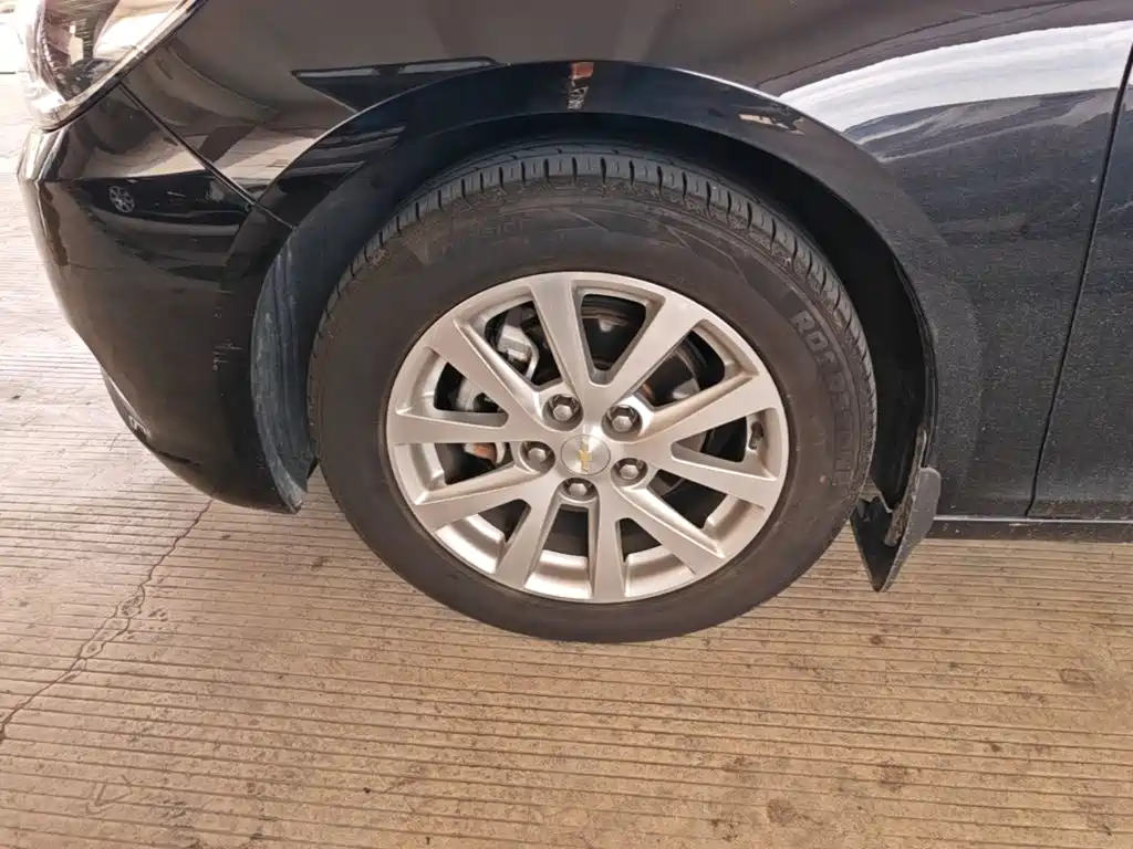 Chevrolet Malibu — миниатюра 23