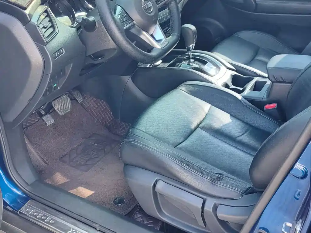 Nissan X-Trail — миниатюра 5