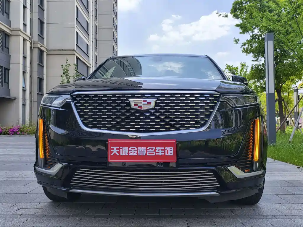 Cadillac XT6 2021 2.0T мест