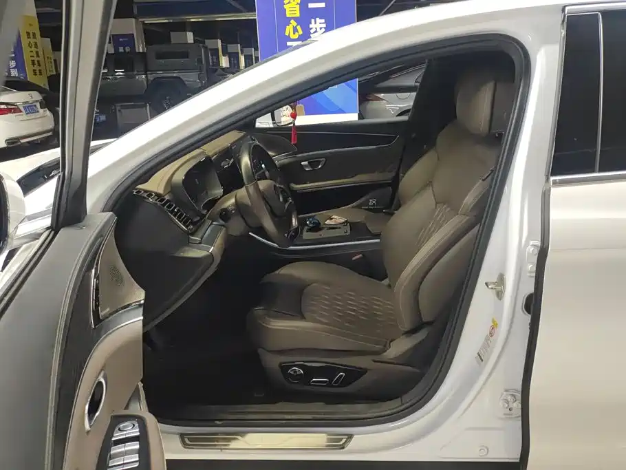 BYD Han — миниатюра 9