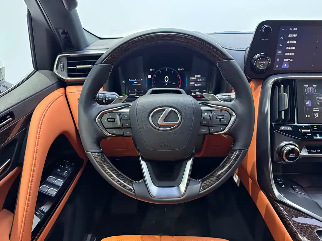 Lexus LX — миниатюра 18