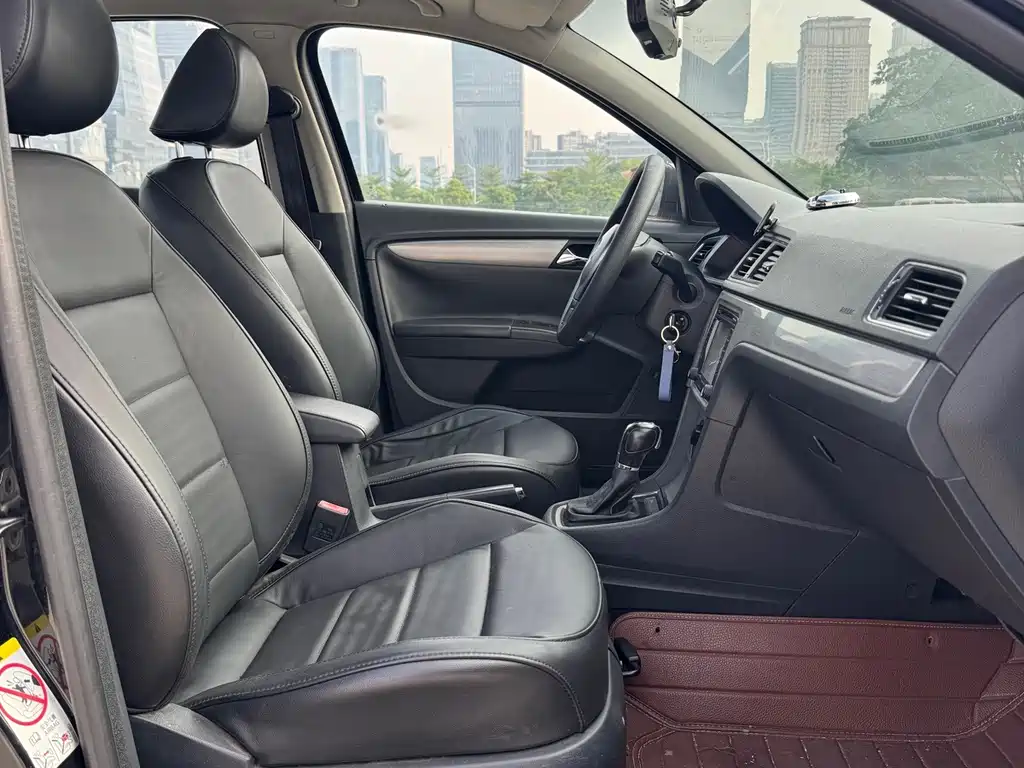 Volkswagen Lavida — миниатюра 16