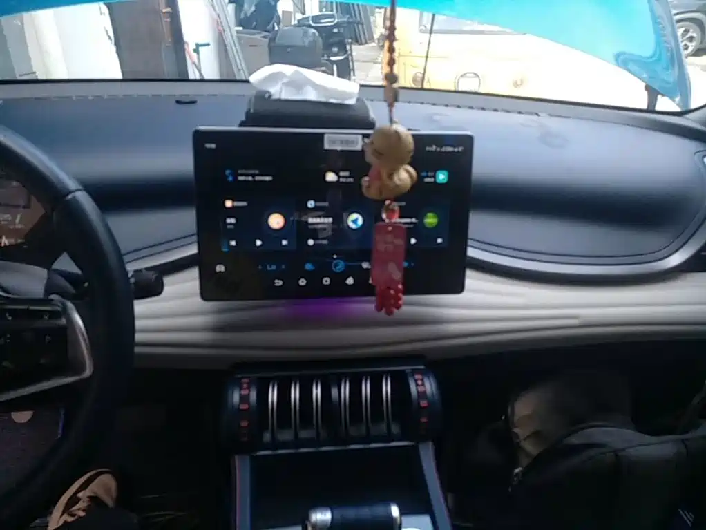 BYD Yuan Plus — миниатюра 13