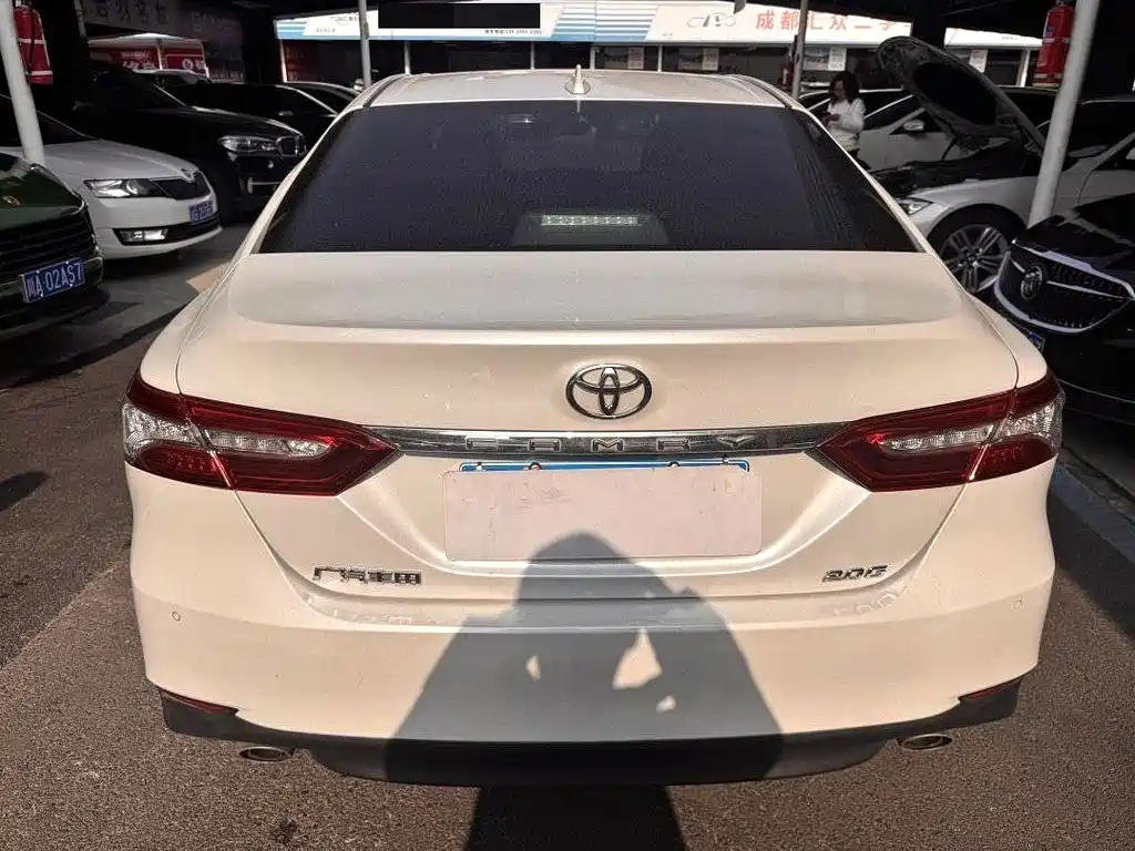 Toyota Camry — миниатюра 7