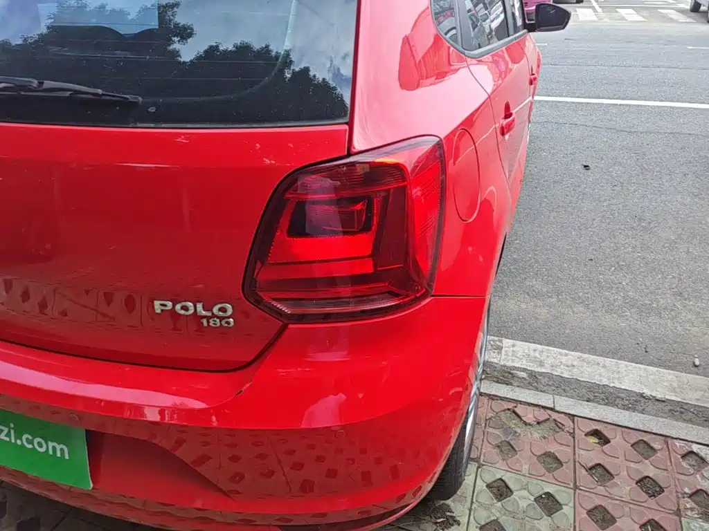 Volkswagen Polo — миниатюра 8
