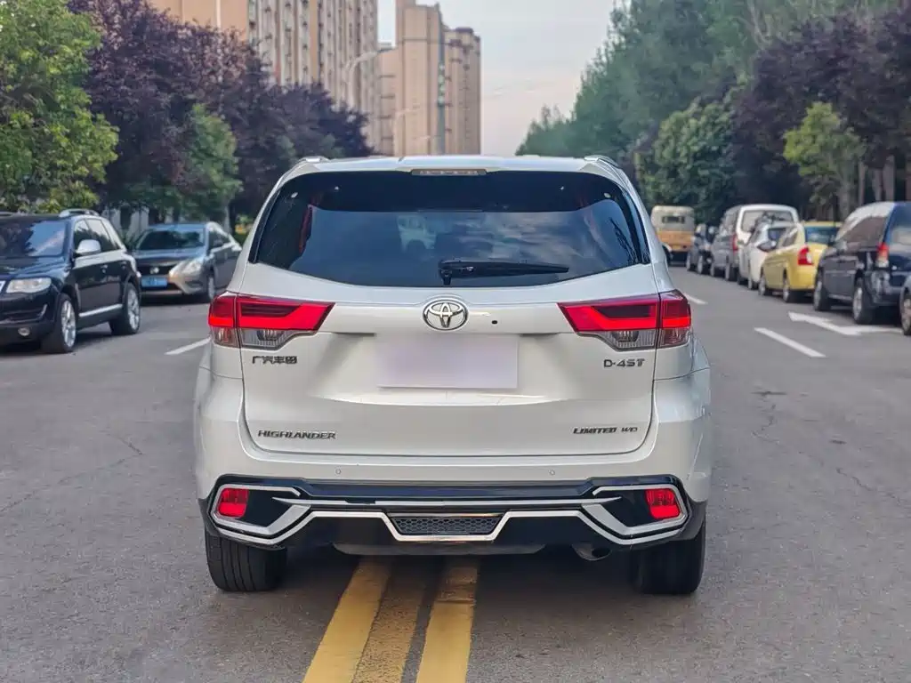 Toyota Highlander — миниатюра 6