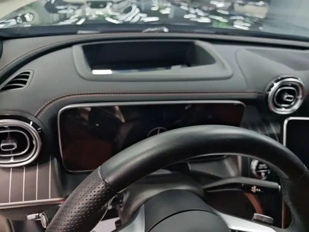 Mercedes-Benz GLC — миниатюра 12