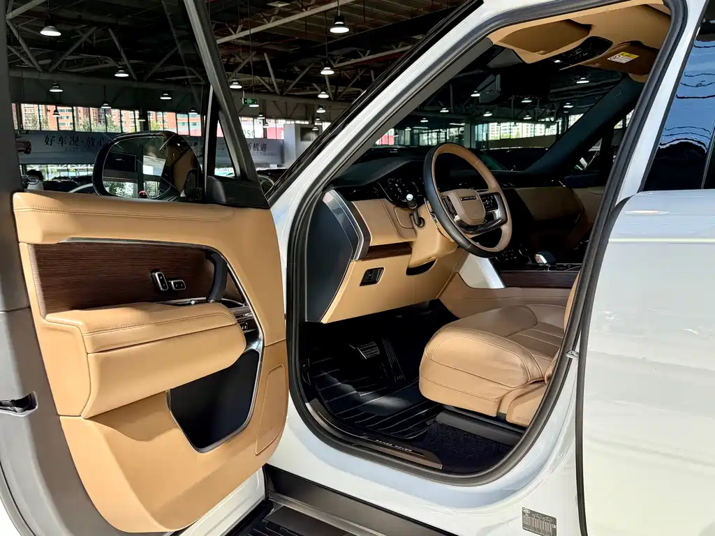 Land Rover Range Rover — миниатюра 11