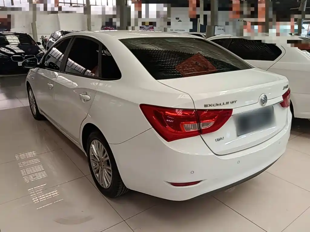Buick Excelle — миниатюра 5