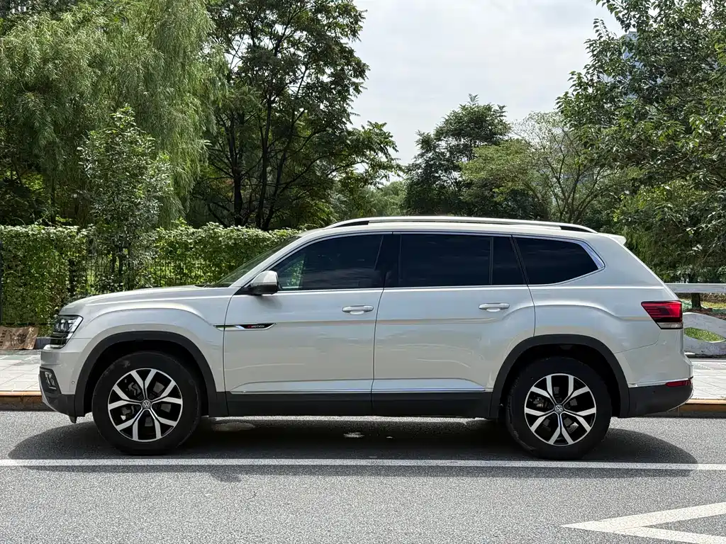 Volkswagen Teramont — миниатюра 4