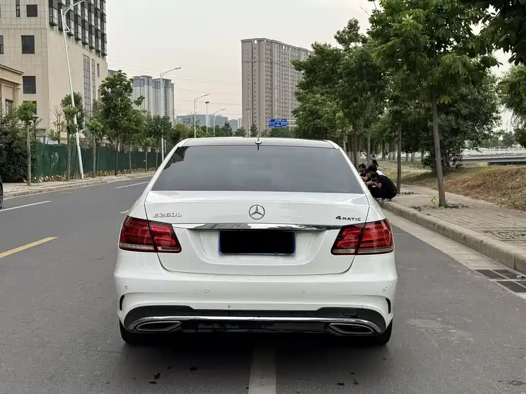 Mercedes-Benz E-Class E 2015 E 260 L Sport
