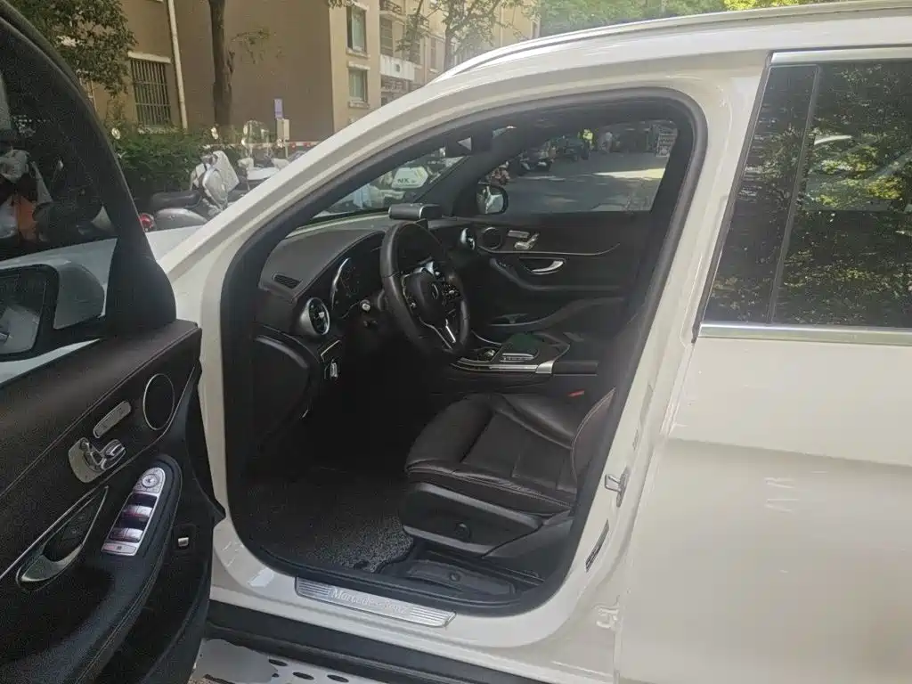 Mercedes-Benz GLC — миниатюра 12