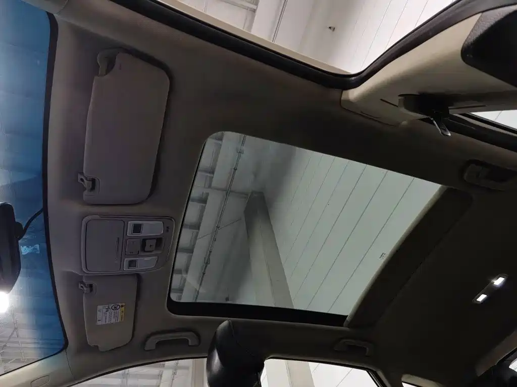 Geely Emgrand GS — миниатюра 14