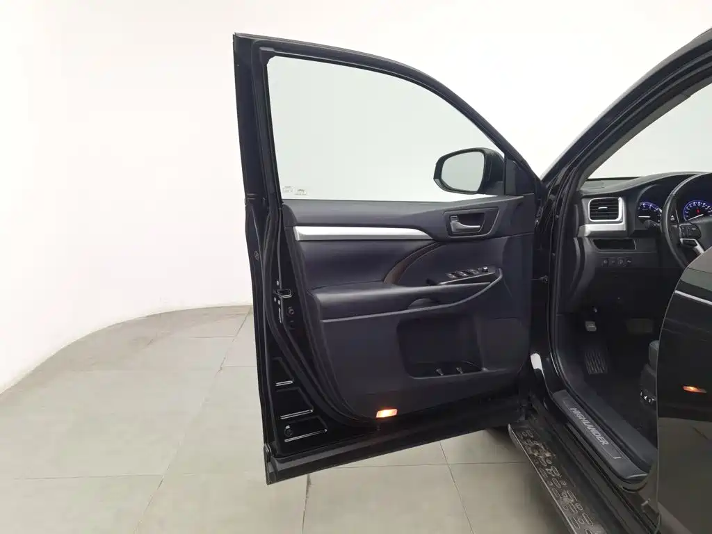 Toyota Highlander — миниатюра 8
