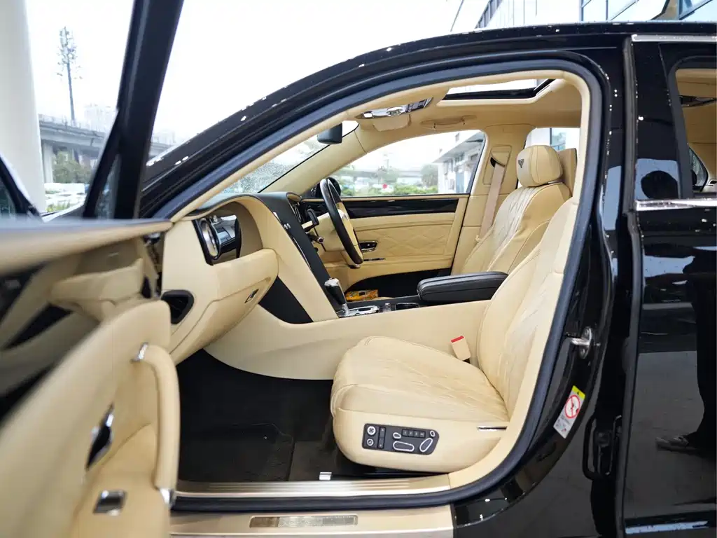 Bentley Flying Spur 2013 6.0T W12 Luxury