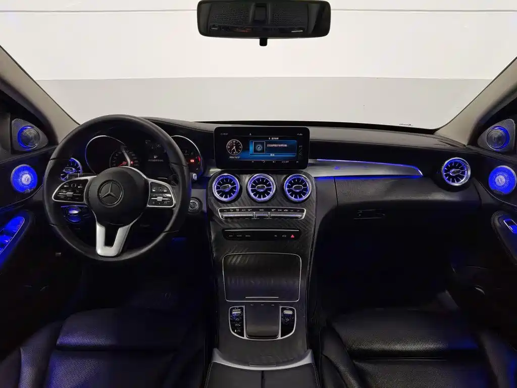 Mercedes-Benz C-Class — миниатюра 5