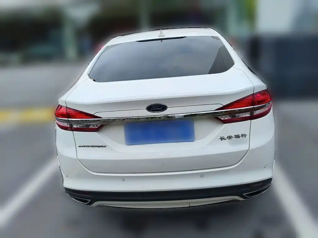 Ford Mondeo — миниатюра 8