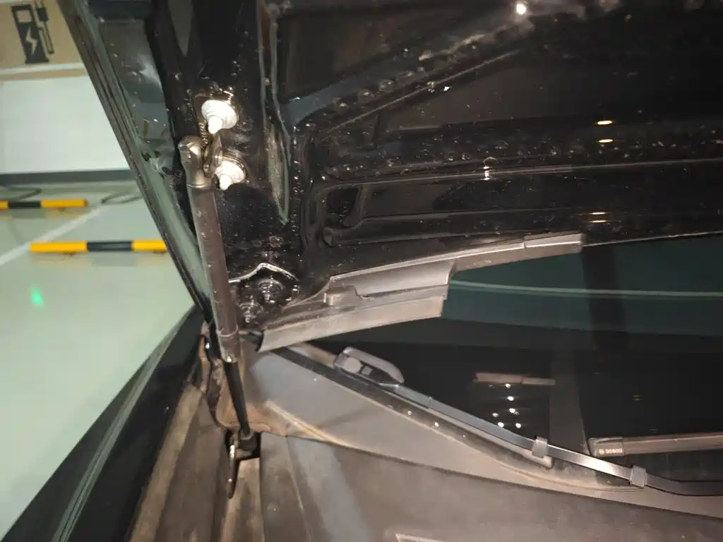 Tesla Model 3 — миниатюра 20