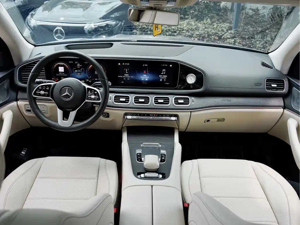 Mercedes-Benz GLE (Import) — миниатюра 14
