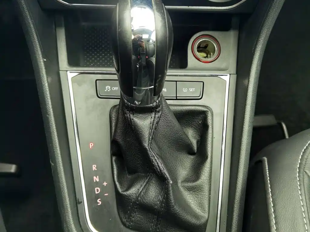 Volkswagen Lavida — миниатюра 13