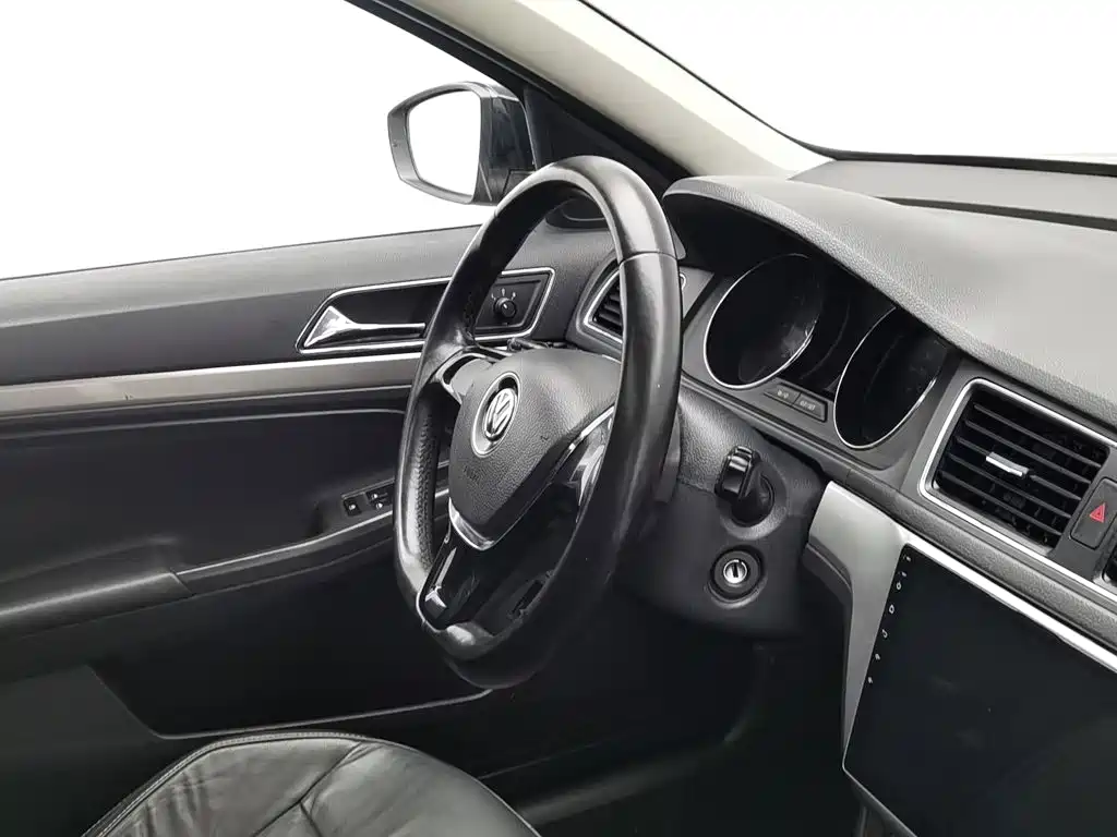 Volkswagen Lavida — миниатюра 22