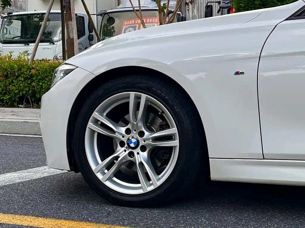 BMW 3 Series — миниатюра 7