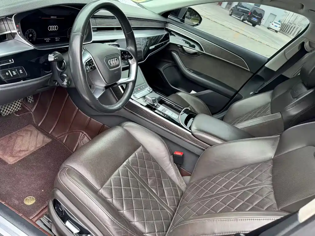 Audi A8 — миниатюра 8